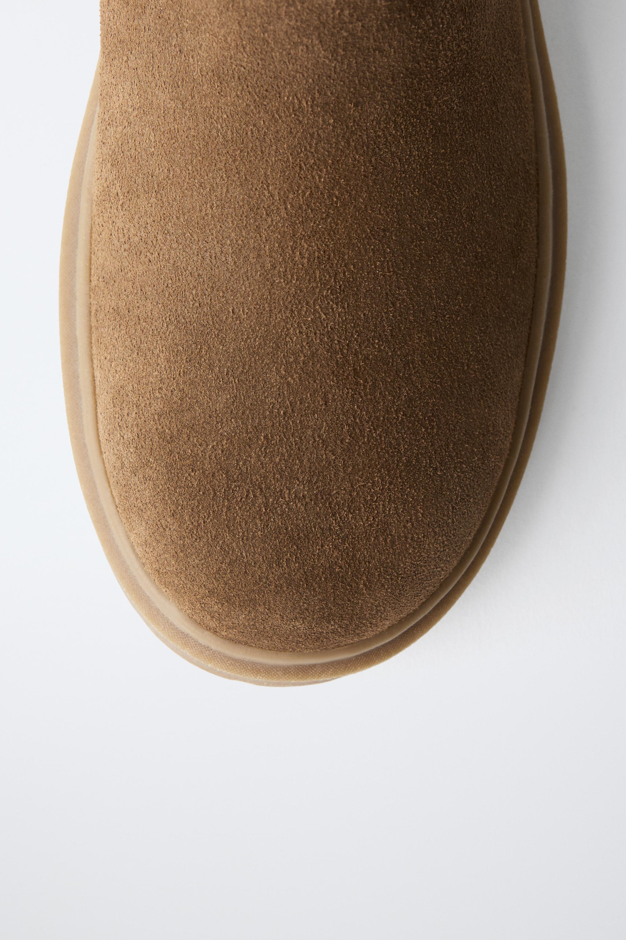 LEATHER CHELSEA BOOTS